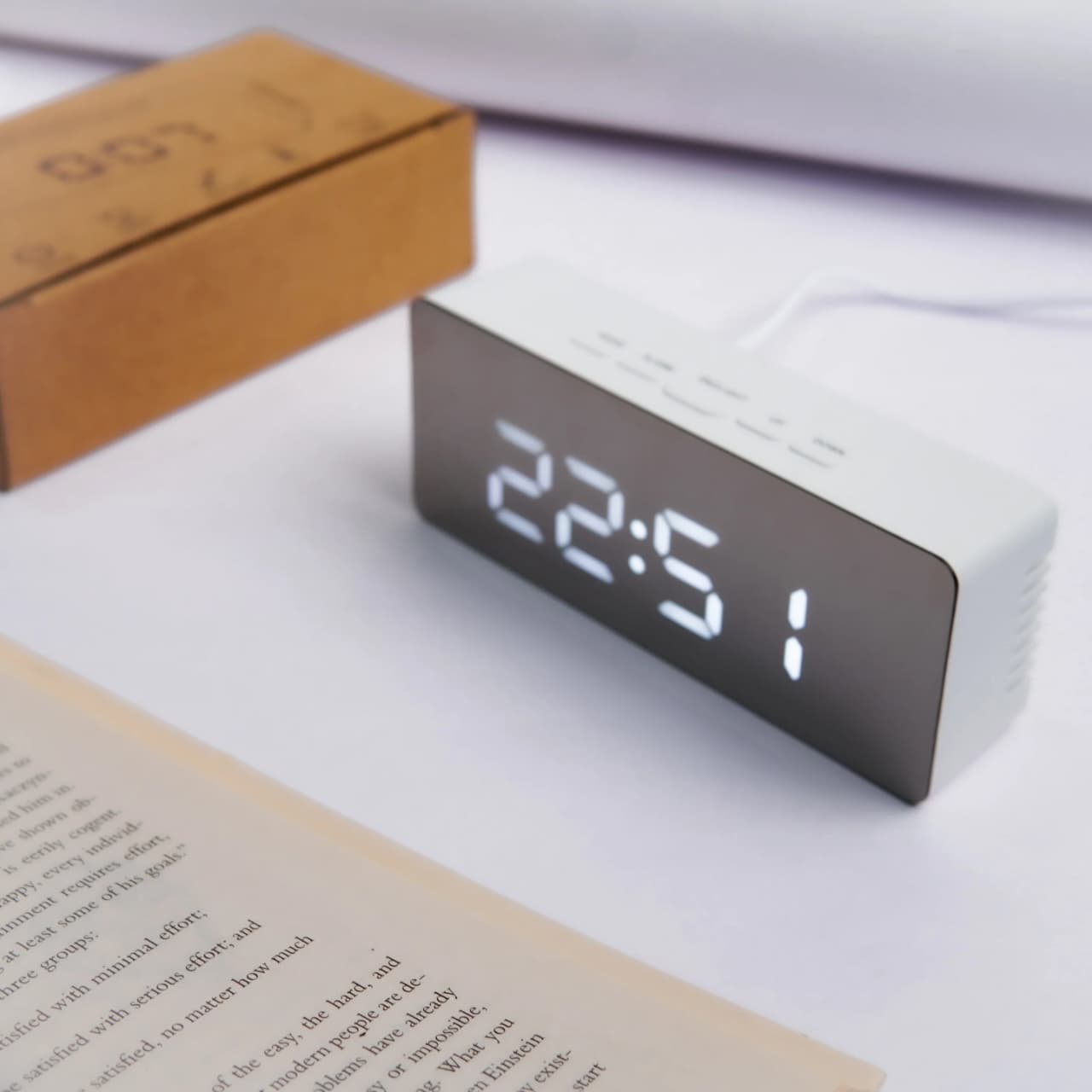 LUMINO SLEEK DIGITAL ALARM